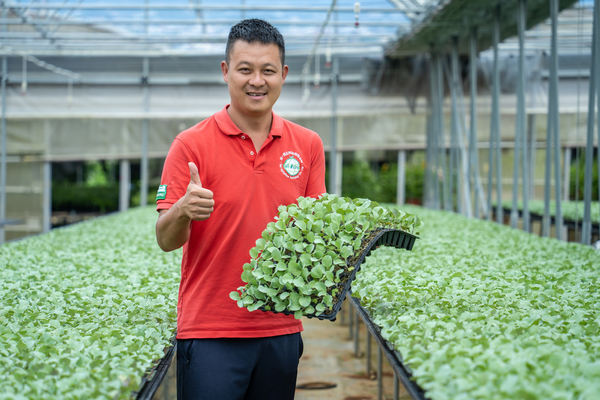 張佳宏兼任副教授圖片(另開新視窗)