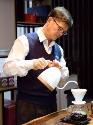 鄭健雄 教授Image